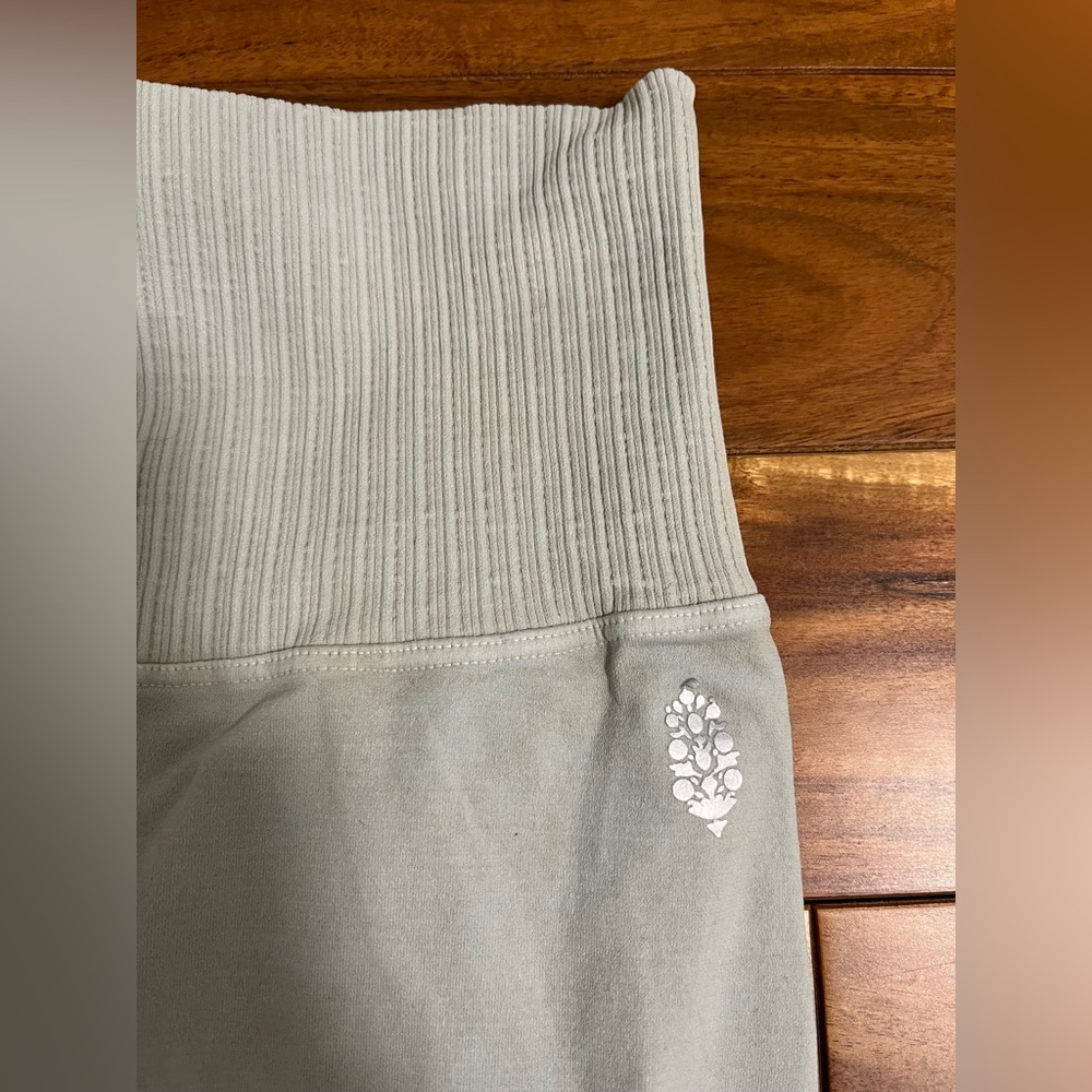 Free People High Rise 7/8 Length Good Karma Leggings (xs/s)